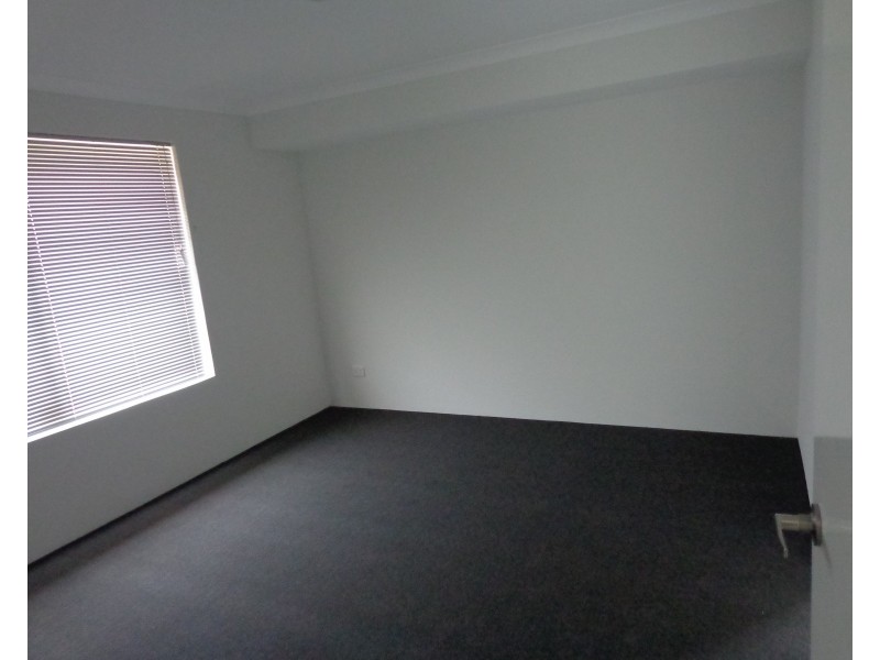 2 Herschel Way, Lakelands WA 6180