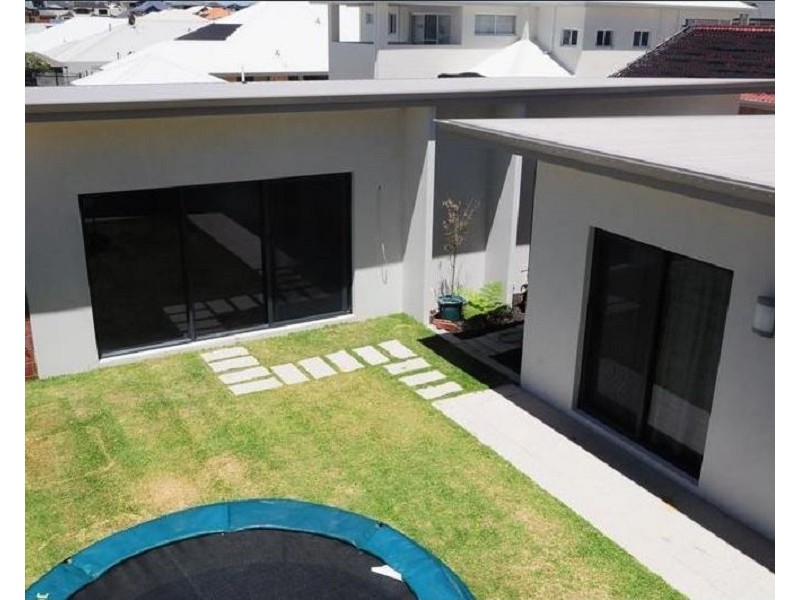 19 Turtles Bend, Secret Harbour WA 6173