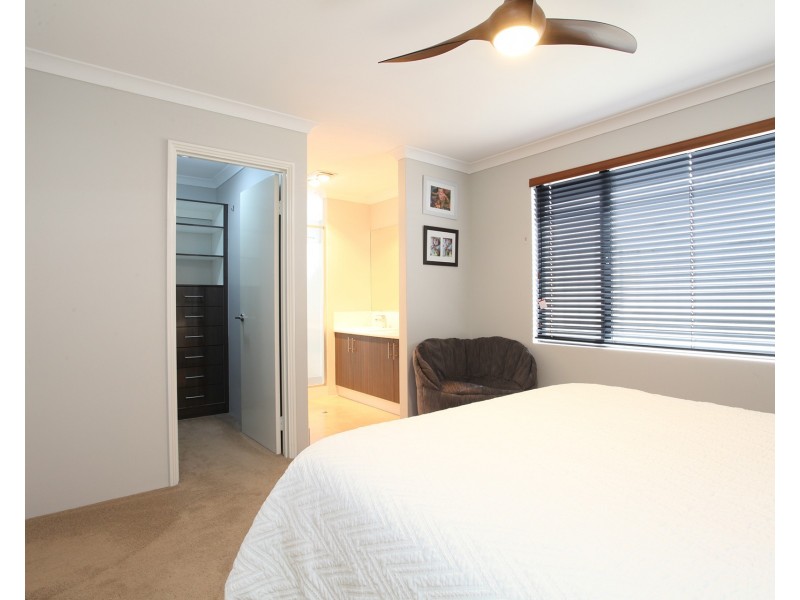 39  Allatoona Avenue, Golden Bay WA 6174