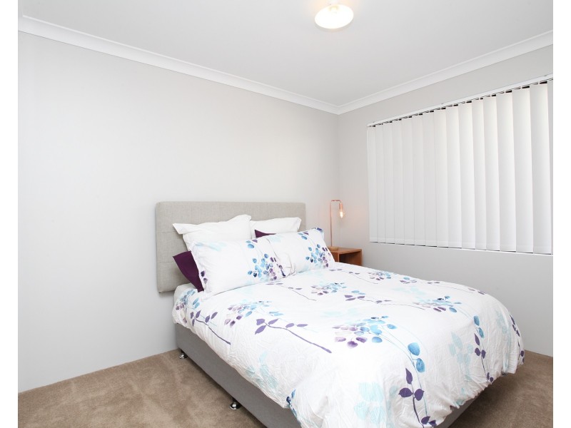 39  Allatoona Avenue, Golden Bay WA 6174