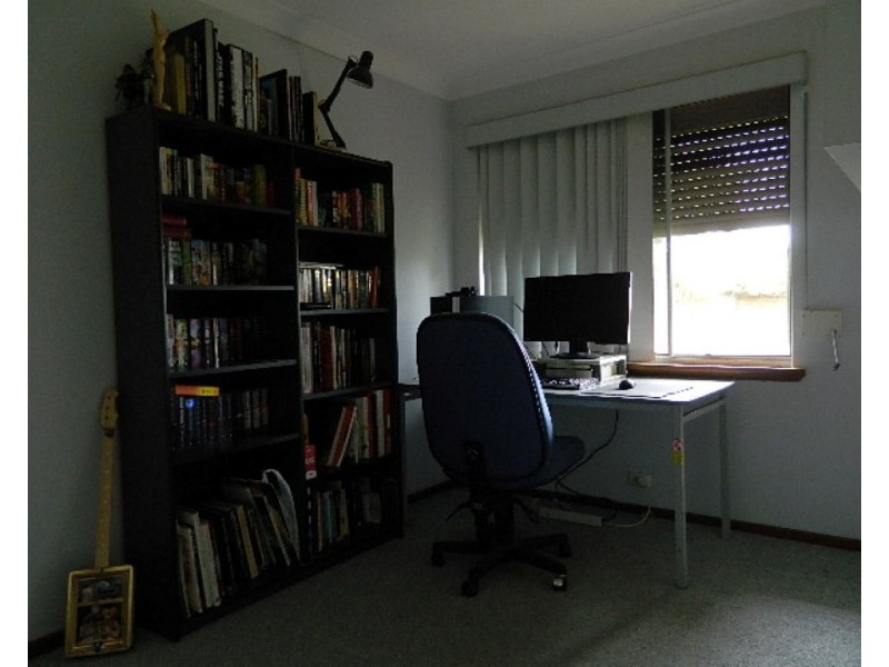 32 Henry Street, Rockingham WA 6168