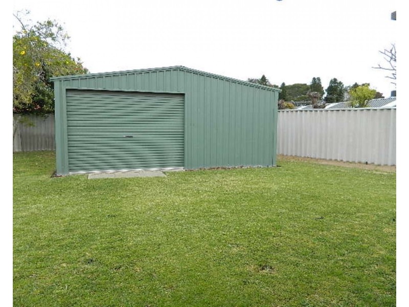 32 Henry Street, Rockingham WA 6168