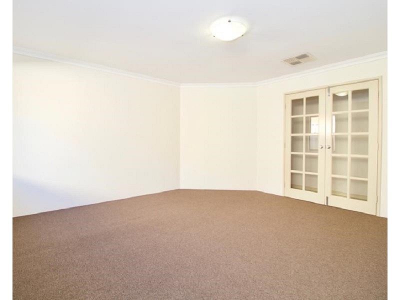 5 Champlain Road, Secret Harbour WA 6173