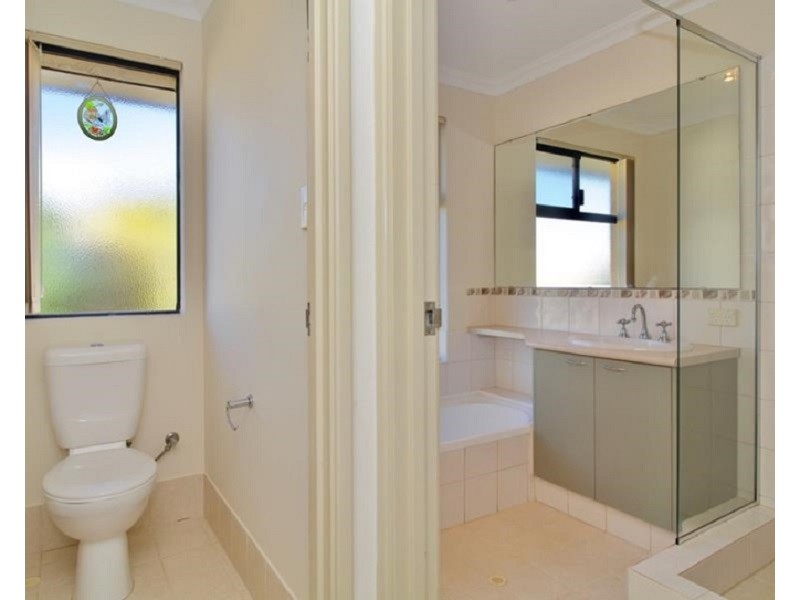 5 Champlain Road, Secret Harbour WA 6173