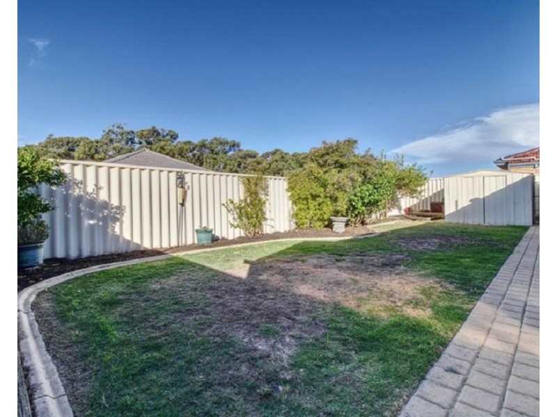 5 Champlain Road, Secret Harbour WA 6173