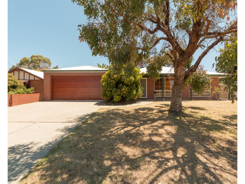 1 Leeder Street, Safety Bay WA 6169