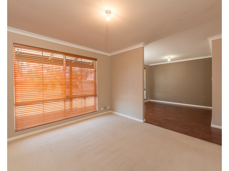 1 Leeder Street, Safety Bay WA 6169