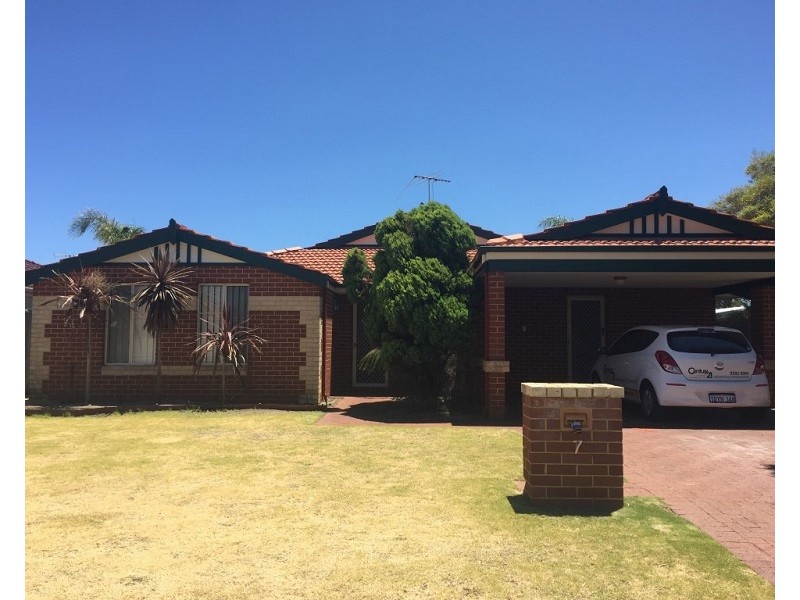 7 Manila Place, Warnbro WA 6169