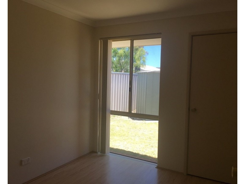 7 Manila Place, Warnbro WA 6169