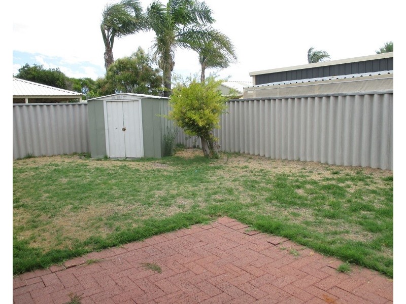 7 Manila Place, Warnbro WA 6169