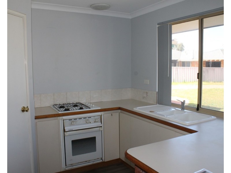 4B Batavia Close, Port Kennedy WA 6172