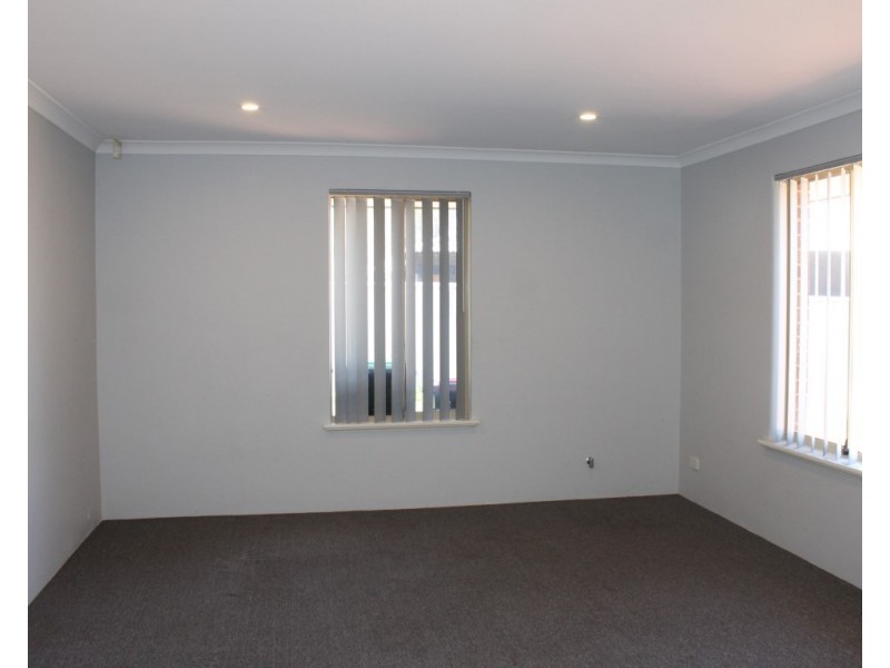 4B Batavia Close, Port Kennedy WA 6172