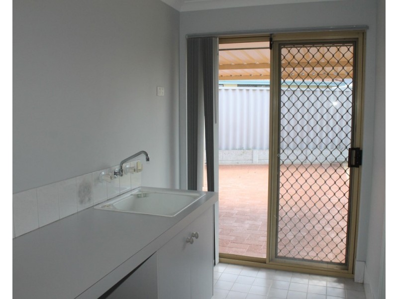 4B Batavia Close, Port Kennedy WA 6172