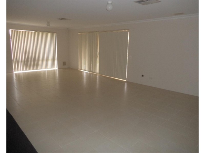 79 Hawker Street, Shoalwater WA 6169