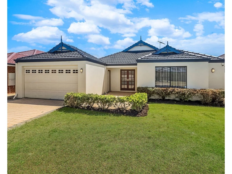 11 Fitzgibbon Road, Rockingham WA 6168