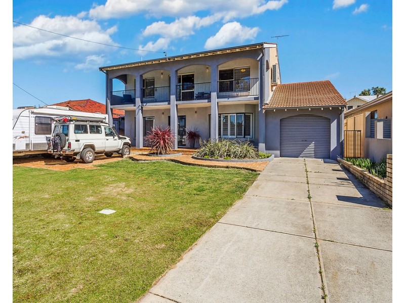 24  Regan Street, Rockingham WA 6168