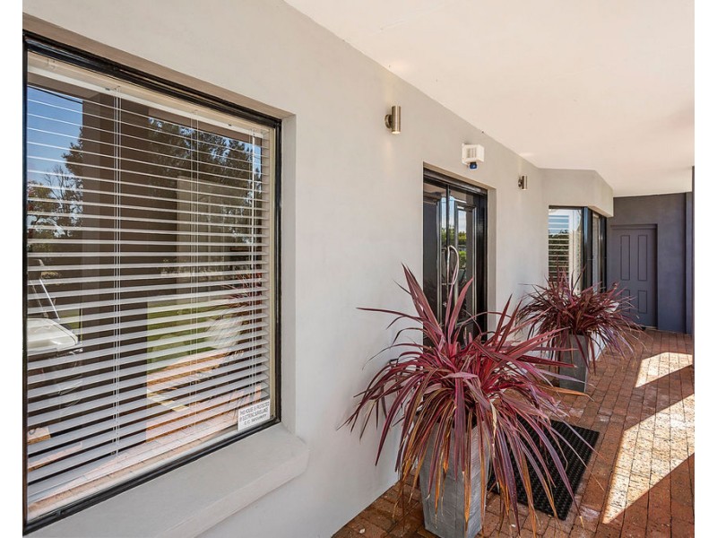 24  Regan Street, Rockingham WA 6168