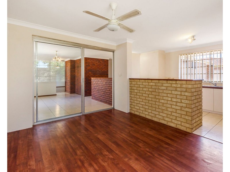6 Athena Court, Cooloongup WA 6168