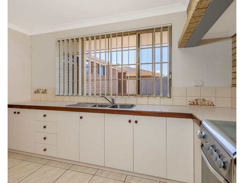 6 Athena Court, Cooloongup WA 6168