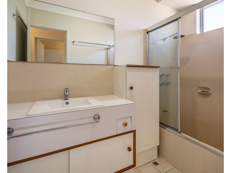 6 Athena Court, Cooloongup WA 6168