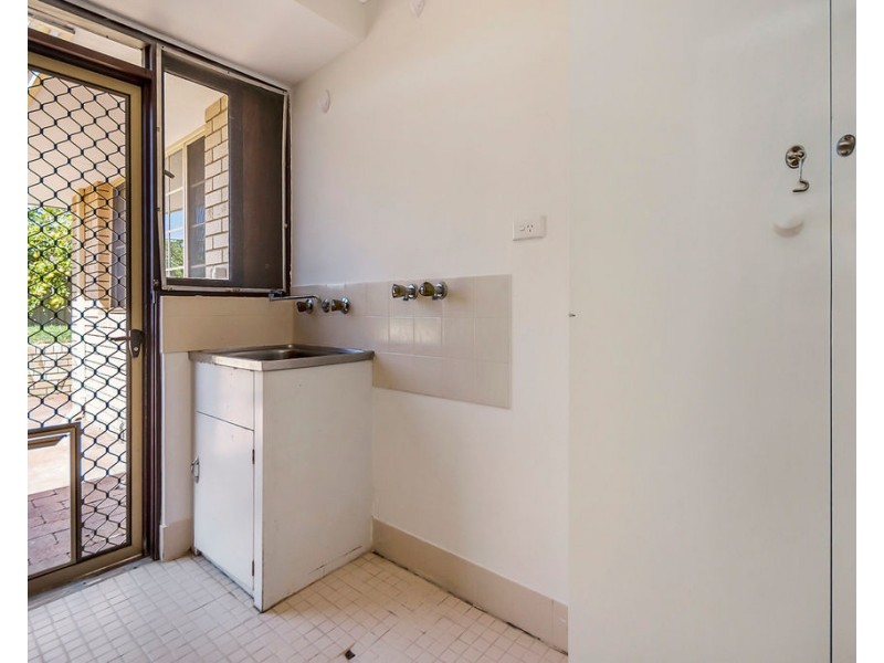 6 Athena Court, Cooloongup WA 6168