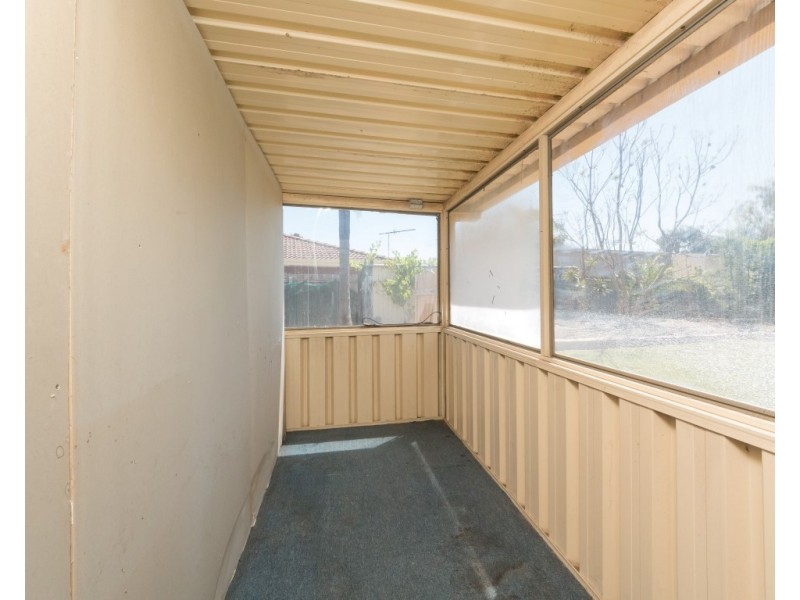 6 Catambro Way, Waikiki WA 6169