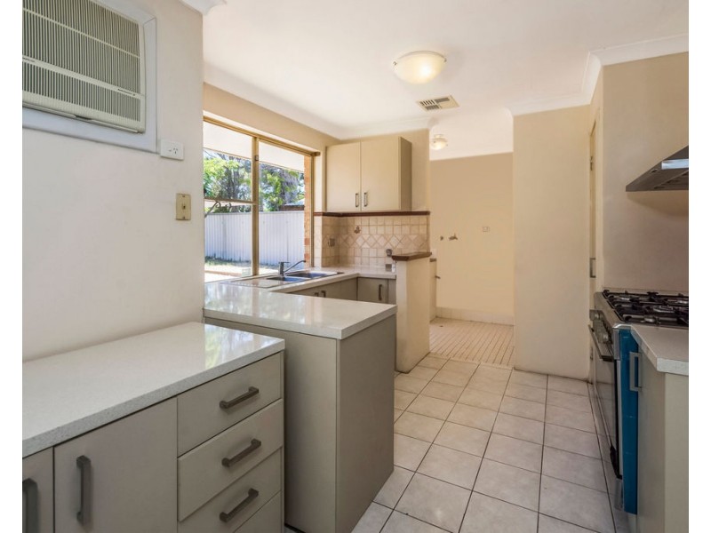30 Carnegie Loop, Cooloongup WA 6168