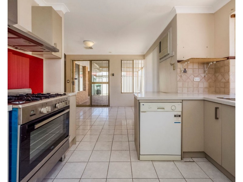 30 Carnegie Loop, Cooloongup WA 6168