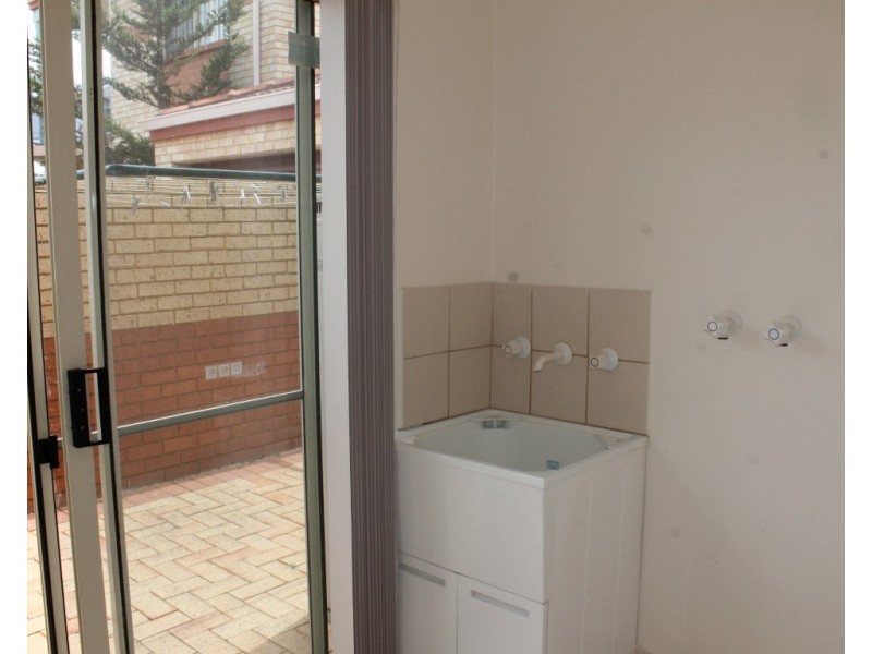5/100 Kent Street, Rockingham WA 6168