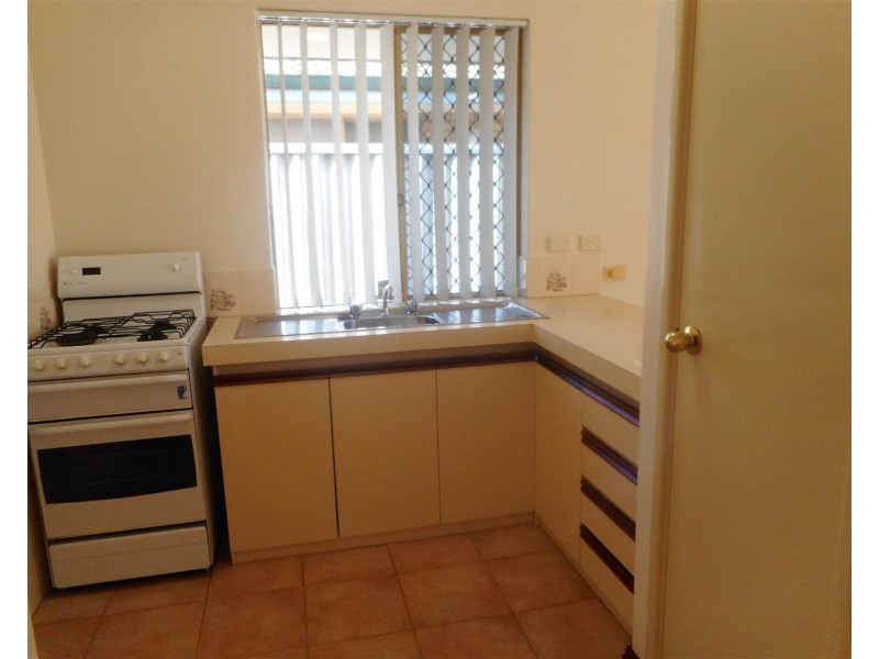 22/6 Sepia Court, Rockingham WA 6168