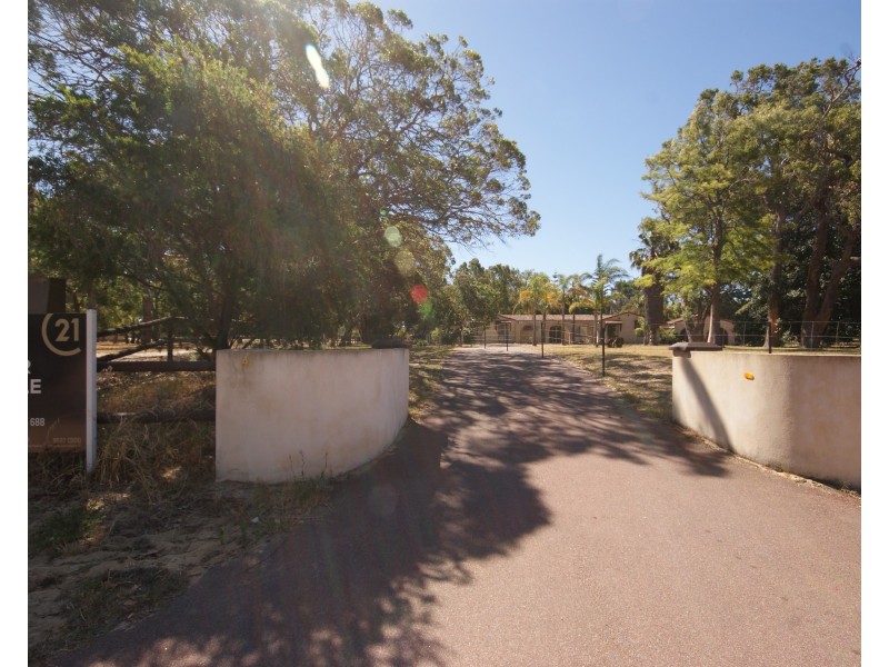 4b Pleasant Grove Circle, Falcon WA 6210