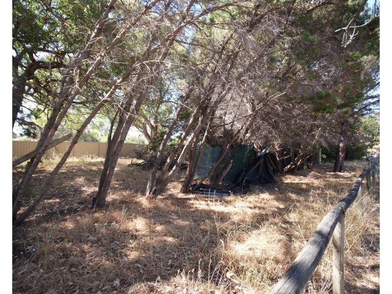 4b Pleasant Grove Circle, Falcon WA 6210