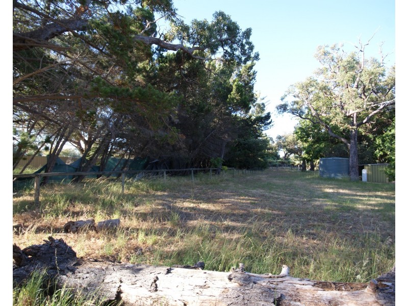 4b Pleasant Grove Circle, Falcon WA 6210