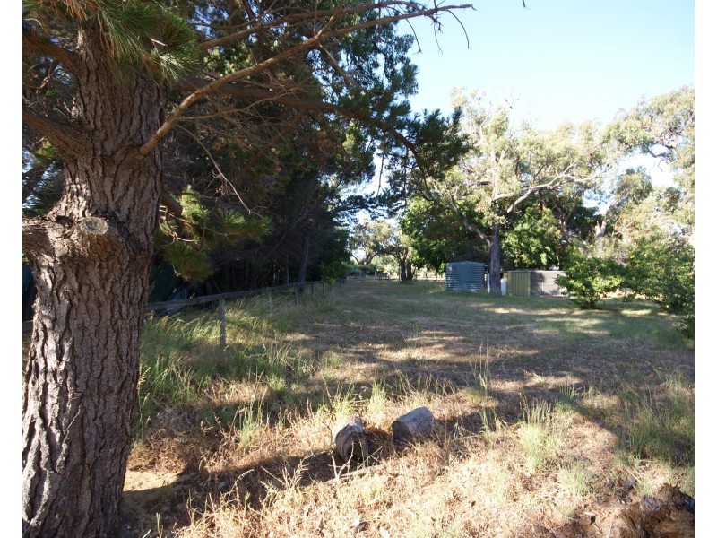 4b Pleasant Grove Circle, Falcon WA 6210