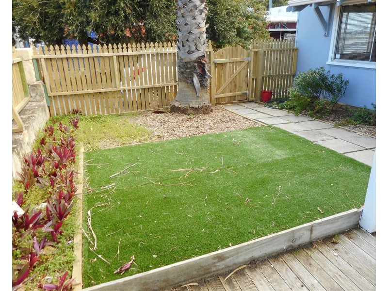 4 Flinders Lane, Rockingham WA 6168