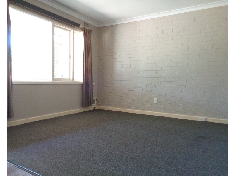 4B Robert Place, Calista WA 6167
