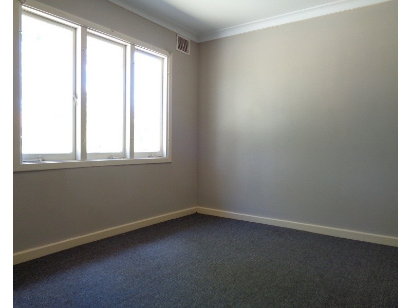 4B Robert Place, Calista WA 6167