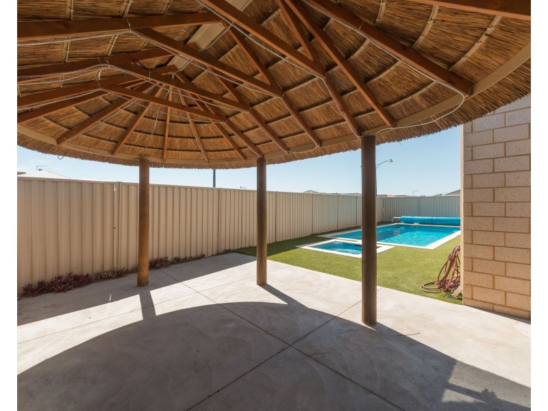 39  Coffs Bend, Secret Harbour WA 6173