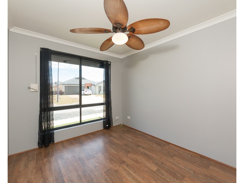 39  Coffs Bend, Secret Harbour WA 6173