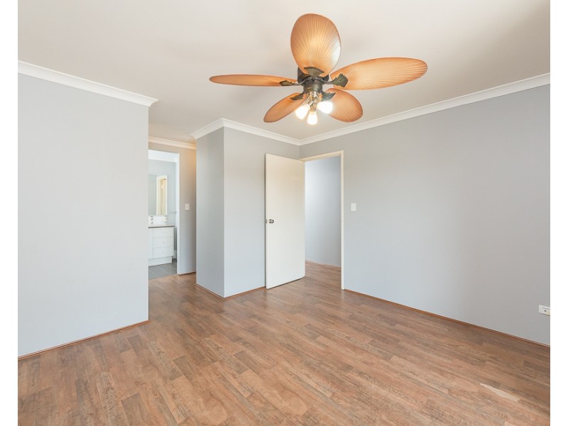 39  Coffs Bend, Secret Harbour WA 6173