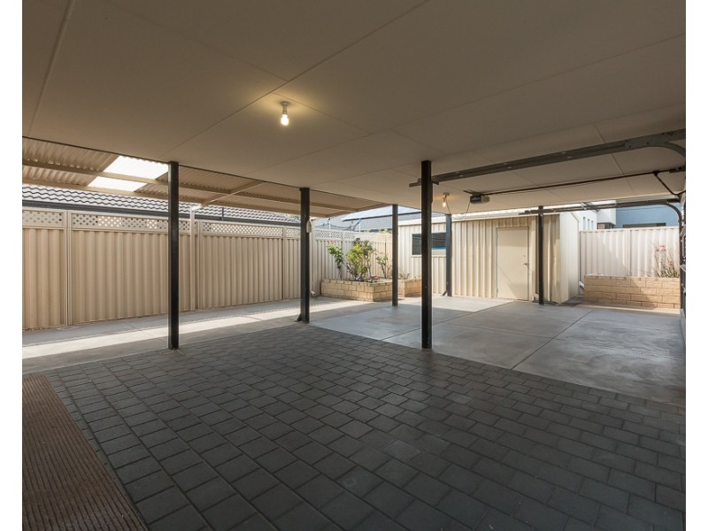 39  Coffs Bend, Secret Harbour WA 6173