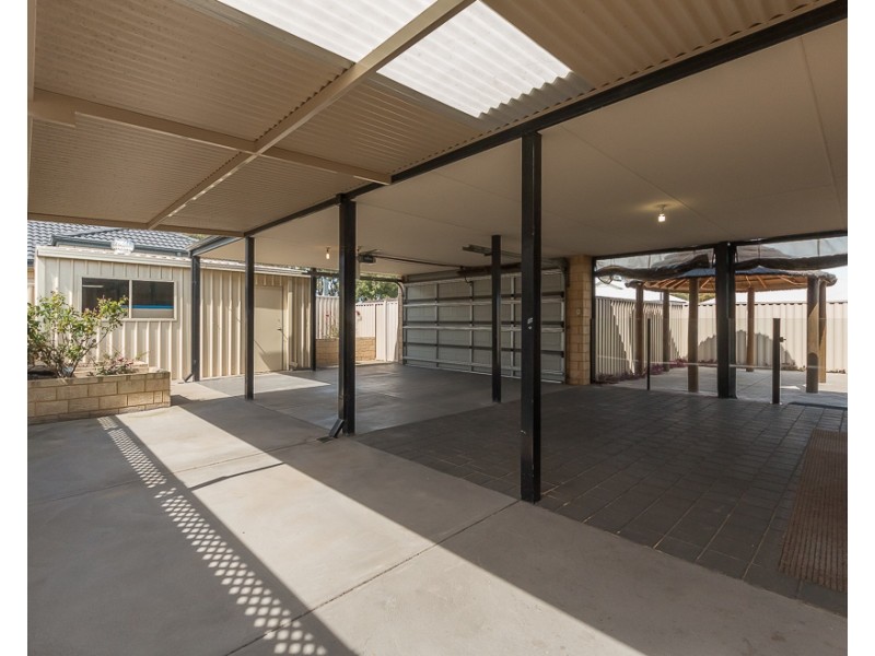 39  Coffs Bend, Secret Harbour WA 6173