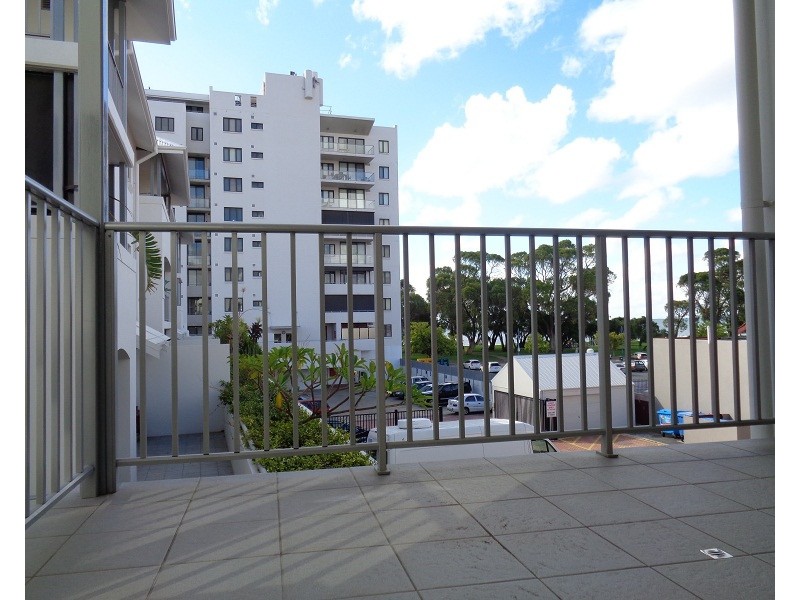 84/18 Kent Street, Rockingham WA 6168