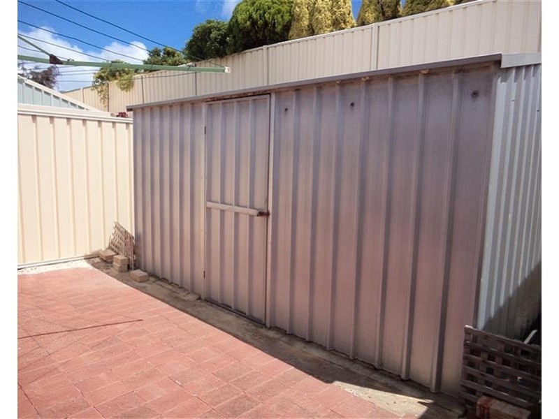 16 Galway Gardens, Warnbro WA 6169