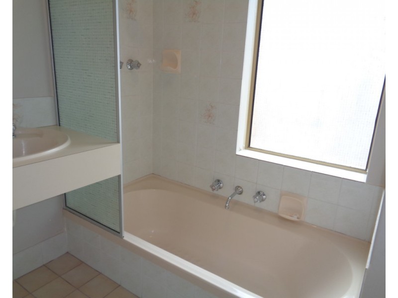 78 Woodbridge Drive, Cooloongup WA 6168