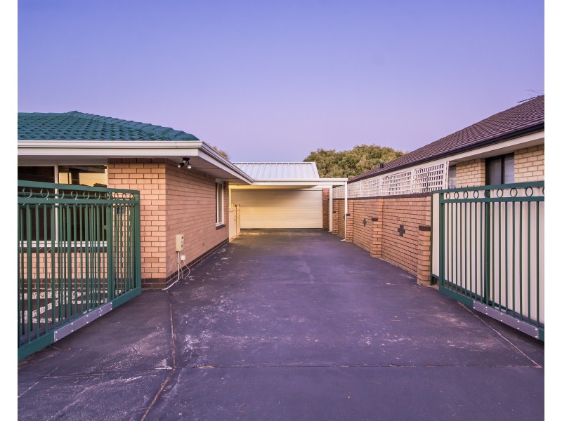 4 Charthouse Road, Safety Bay WA 6169