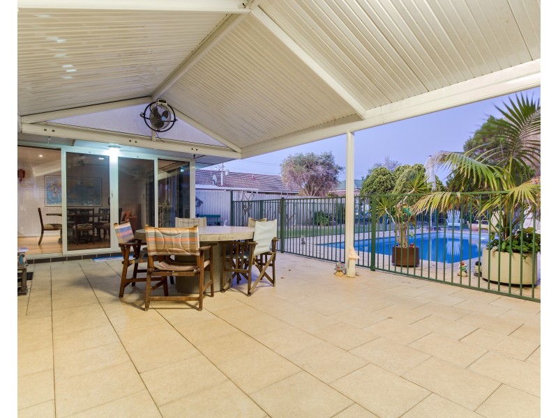 4 Charthouse Road, Safety Bay WA 6169