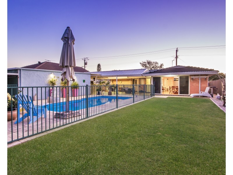 4 Charthouse Road, Safety Bay WA 6169