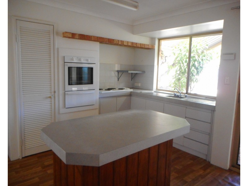 44 Rand Avenue, Waikiki WA 6169