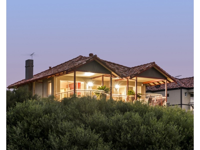 12 Long Beach Rise, Port Kennedy WA 6172